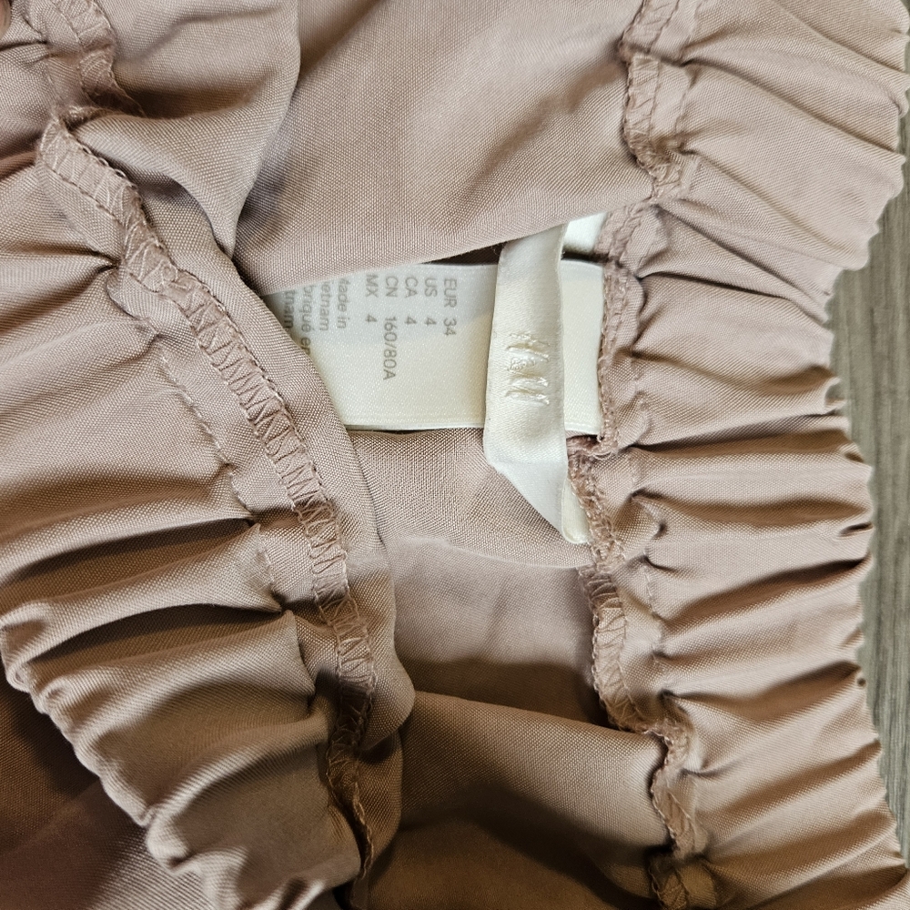 H&M Blush Pink Off-the-Shoulder Cotton Dress - Picture 3 of 5